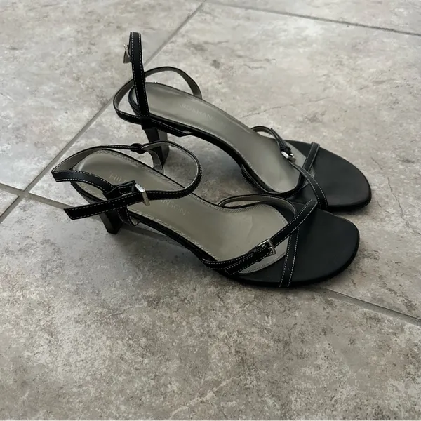 Hillard & Hanson Black Y2K heels - Image 3