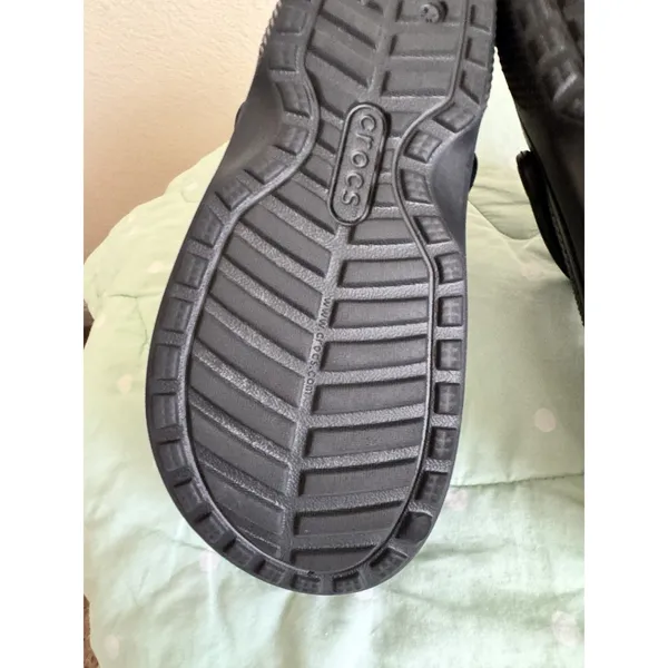 Crocs Black Faux Fur Fuzz-Lined Slip On Clog Round Toe Womens size 8 - Image 16