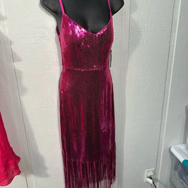 GUESS Women's Pink Sequined Dress Size 0 NWT - Image 2