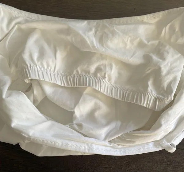 Cutest Basic White Cami Tank Size M - Image 5