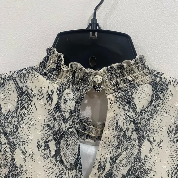 Altar'd State Snakeskin Tiered Mini Dress Bell Sleeve Boho Gypsy Babydoll Sz XS‎ - Image 5