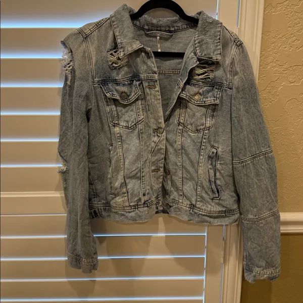 Free People Light Blue Distressed Denim Jacket - Image 4