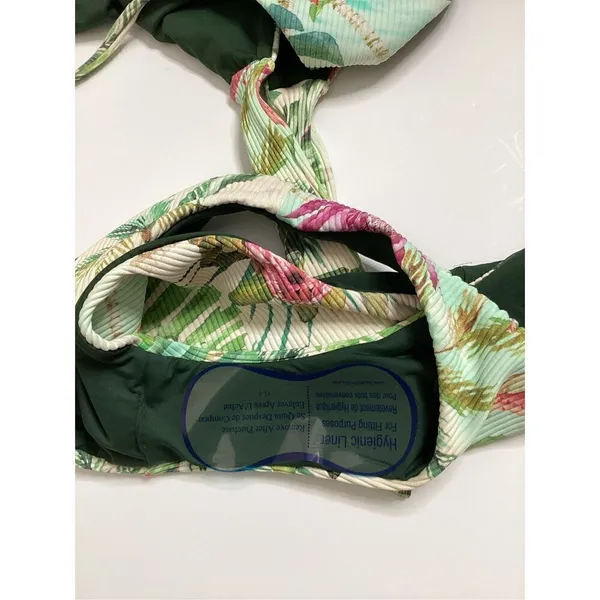 New. Pilyq PQ tropical reversible bandeau bikini set. M-top/S-bottom. Retails $1 - Image 10