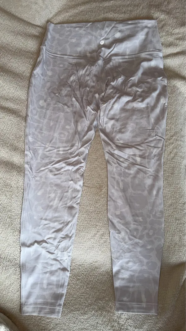 Lululemon Leggings - Image 3