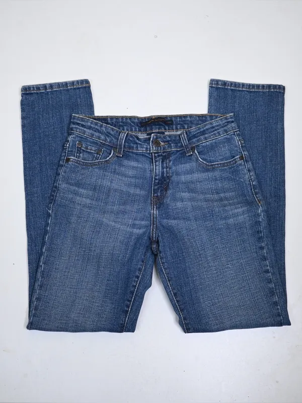 Levi's Women's 6 Medium Mid Rise Skinny Jean - Image 4