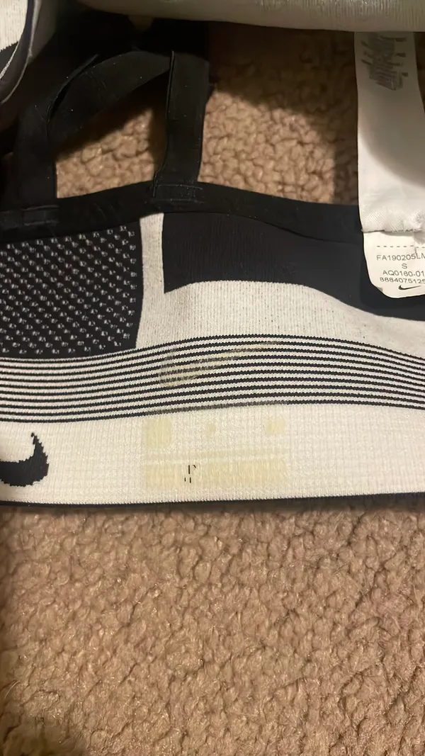 Nike Sports Bra - Image 5