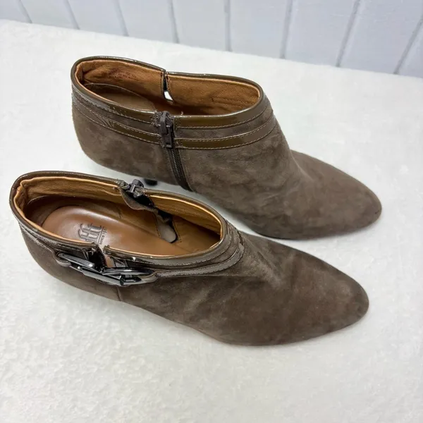 Sofft Brown Suede Ankle Booties with Buckle Detail Size 9M‎ - Image 4