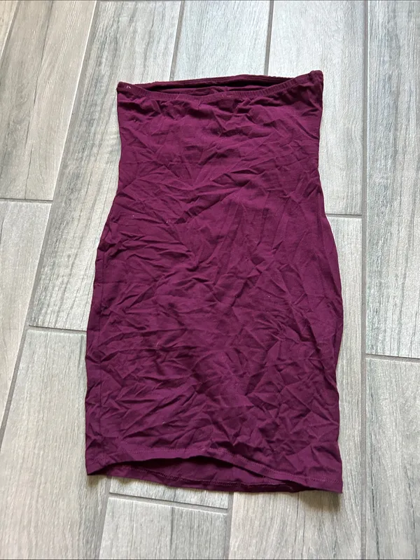 AKIRA Strapless Bodycon Dress in Plum - Image 3