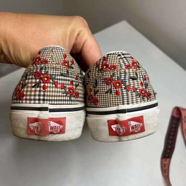 Vans Glen Plaid Slip On Sneakers Embroidered Flowers Sz 7 Skate Boho Floral - Image 4