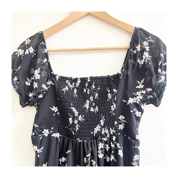 Hollister Mini Dress Womens Small Black White Floral Tie-Front Short Milkmaid - Image 5
