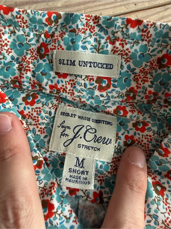 J.Crew Secret Wash Slim Untucked Floral Shirt - Medium Short size m petite - Image 3