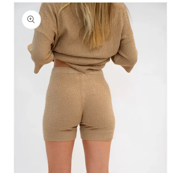 Women's Tan Knit SET Size M - Image 2