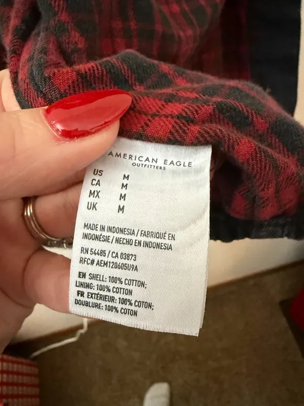 American Eagle Black and Red Flannel Jacket  - Image 4