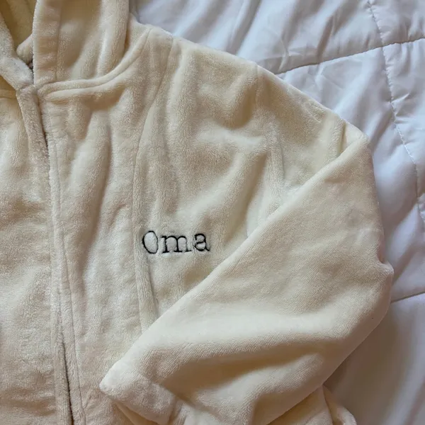 The Company Store Oma Embroidered Hooded Kimono Robe Cream Size 14/16 Luxury - Image 2