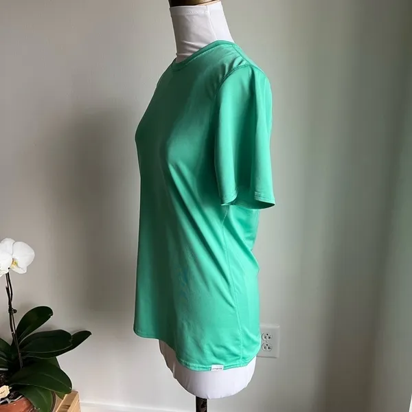 Patagonia Womens Gamut Athletic Short Sleeve T Shirt Green Size Medium - Image 4