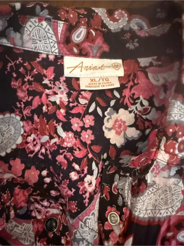 ARIAT Women’s Size XL Western Shirt Floral Design With Pearl Snaps - Image 5