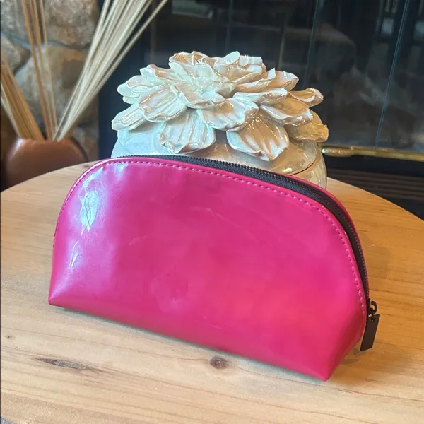 YSL‎ Yves Saint Laurent Parfums Pink Nylon Makeup Pouch - Image 8