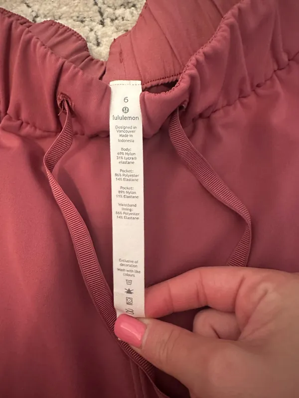 Lululemon On The Fly Shorts 2.5"  - Image 8