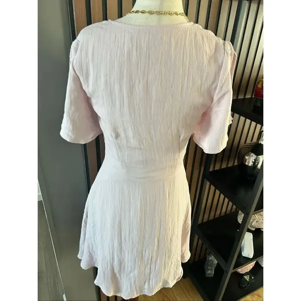 Lulus sexy pink dress with tie upfront size XS - Image 4