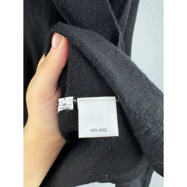 Women’s Víctor Alfaro Small Black Wool Cardigan - Image 6