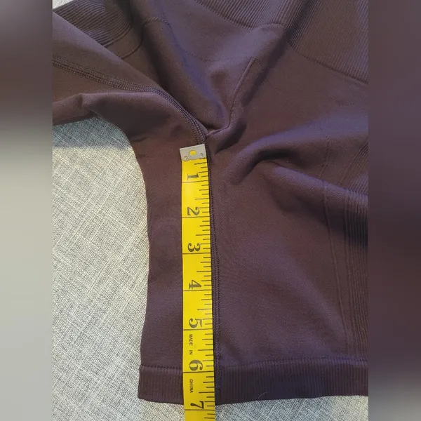 Lululemon Compression shorts - Image 7
