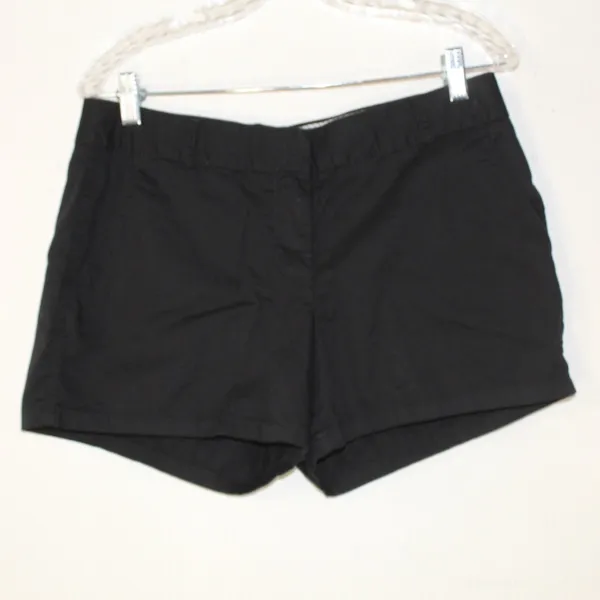 J.Crew Woman’s Mid Rise Black 3.5" Classic Chino Shorts — Size 8 - Image 7