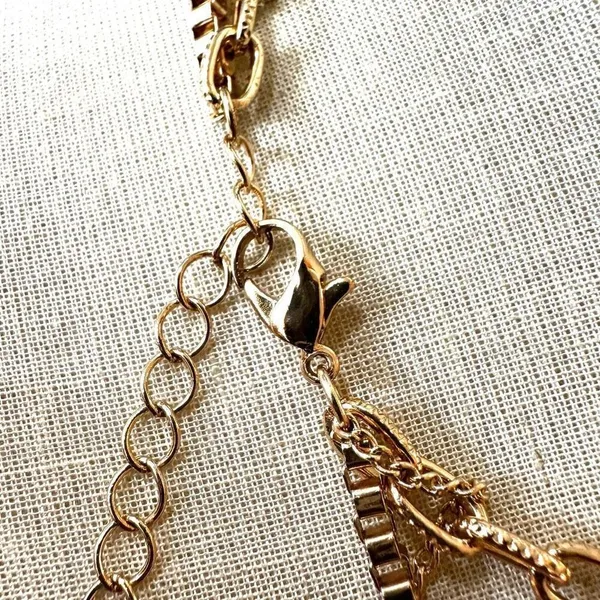 Gold tone triple chain heart locket pendant necklace - Image 7
