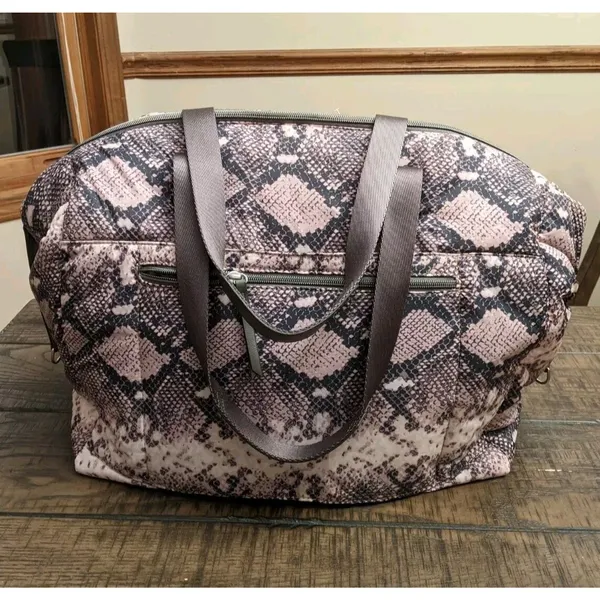 EUC Stella & Dot Crush It Snake Carry On Overnight Weekender Tote Travel Bag - Image 2