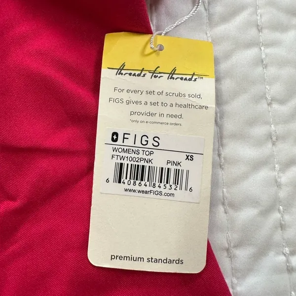 Figs Scrub Top Women’s XS Stretch Pockets Pink/Red Medical Wear - Image 13