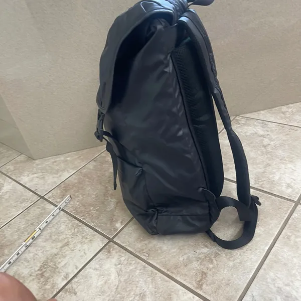 Dr Martens TECH NYLON BACKPACK Black school work travel adjustable straps 18x12 - Image 2