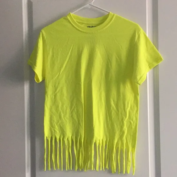 Neon yellow fringe t shirt - Image 2