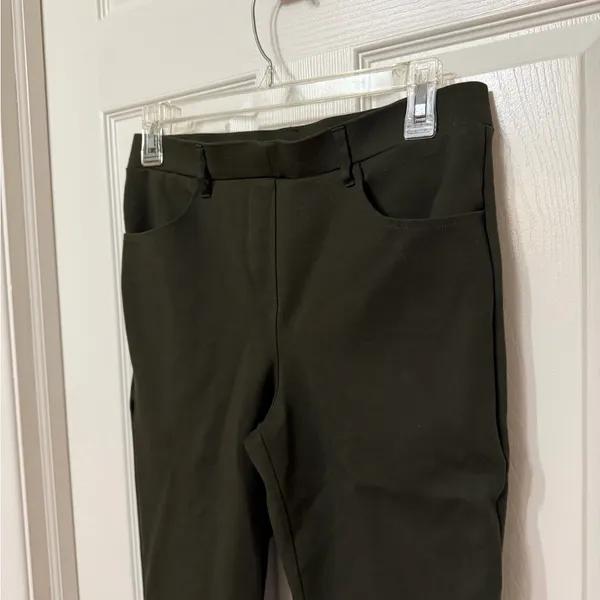 QUINCE Ultra-Stretch Ponte Straight Leg‎ Pants Olive size Medium Petite - Image 4