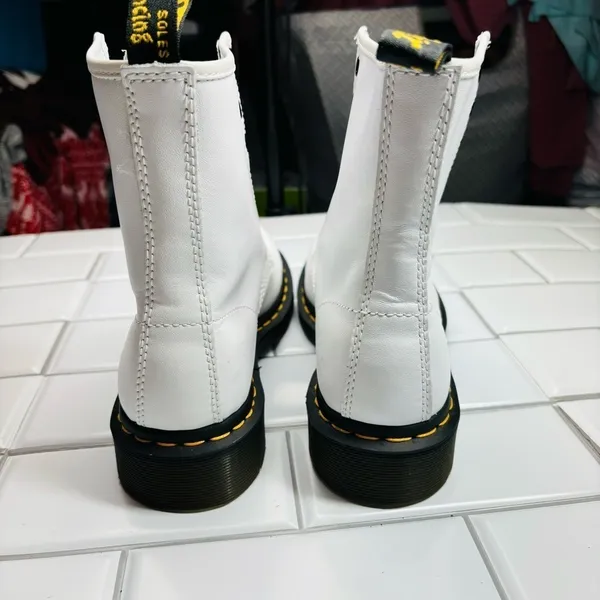 Dr/Doc Martens 1460 SMOOTH LEATHER LACE UP BOOTS‎ US 7 White - Image 5