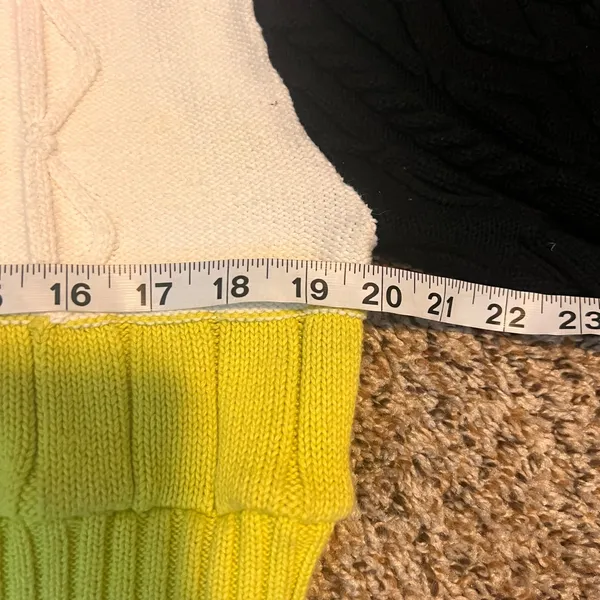 Kendall‎ & Kylie Color Block Cable Knit Cropped Sweater Small White Black Yellow - Image 4