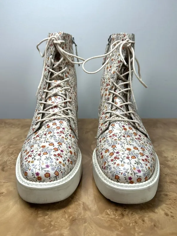 Schutz McKenzie Floral Leather Combat Boots Womens 8B Cream Lace Up Cottagecore - Image 2