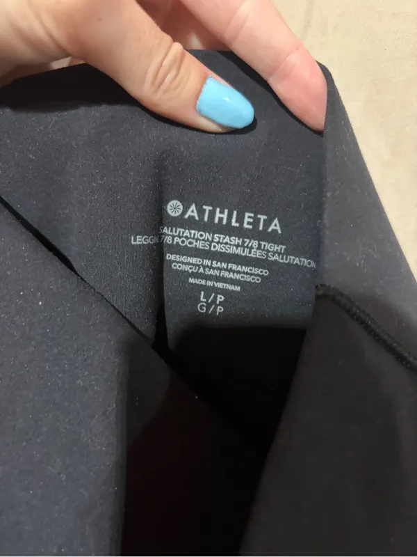 Athleta salutation stash leggings - Image 3