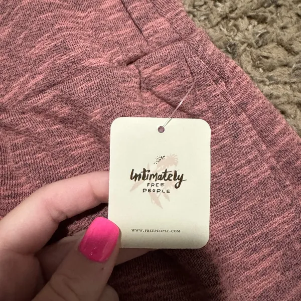 Free People Women's Pink Shorts - Image 2