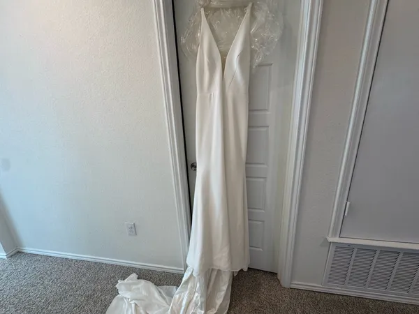 Blush Bridal Wedding dress White Size 10 - Image 4