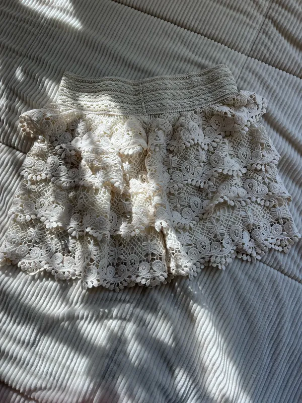 PINK lacy shorts - Image 2