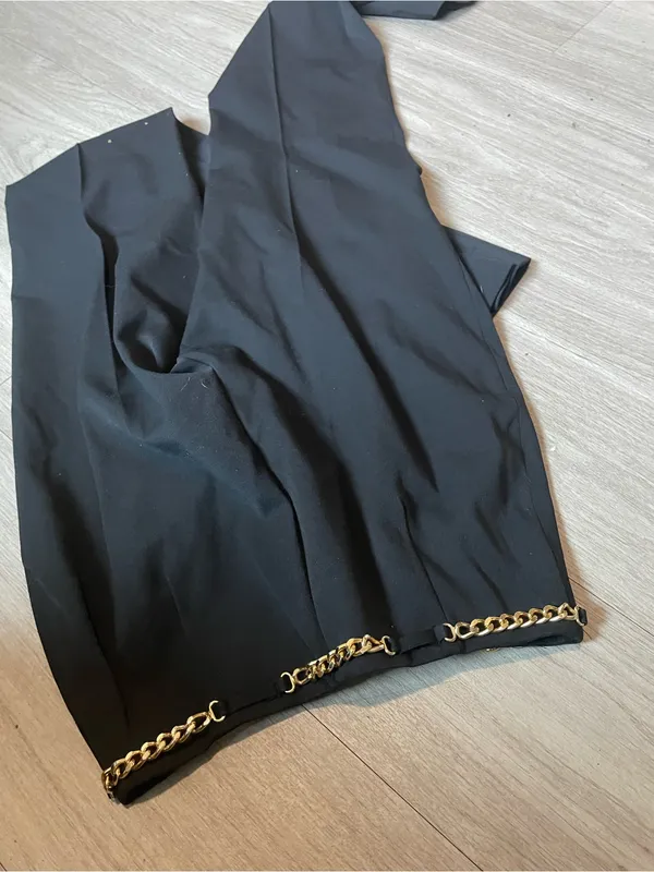 Black Wide-Leg Trousers with Gold Chain Waist - Image 4