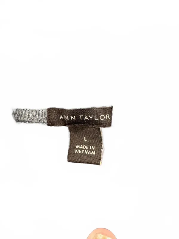 Ann Taylor | Large | Mock Neck Cap Sleeve Knit Top - Image 4