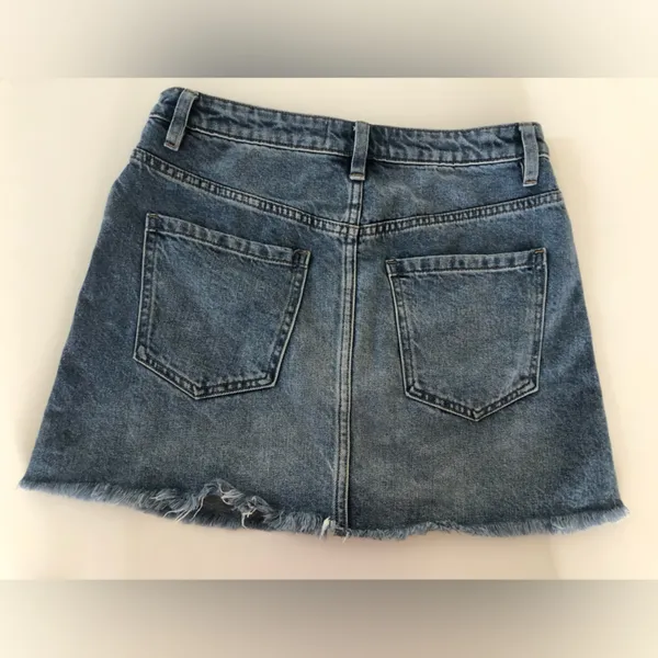 We The Free Denim Skirt Womens Size 28 Zipper Front Raw Hem Blue Medium Wash‎ - Image 3