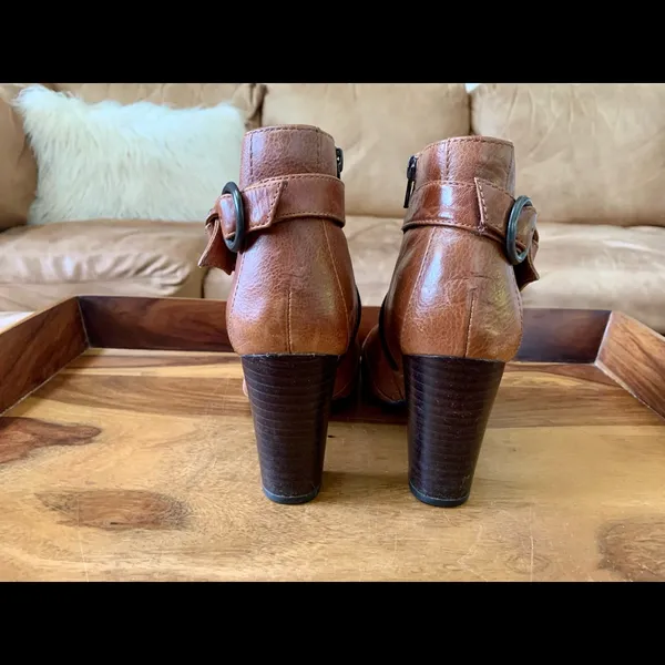 BORN Brown Leather Ankle Boots Size 7 - Image 3