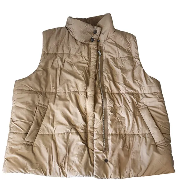 Beige Tan Puffer Vest Women's Size Large - Worn Once - Image 4