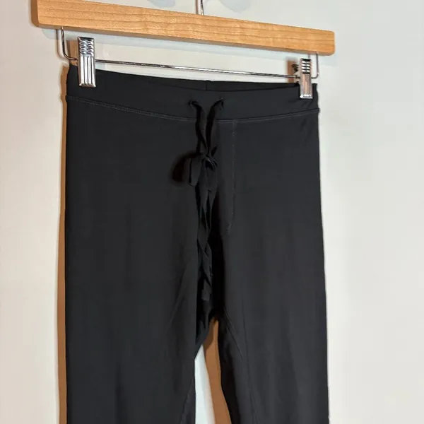 Alo black tie waist leggings - Image 2