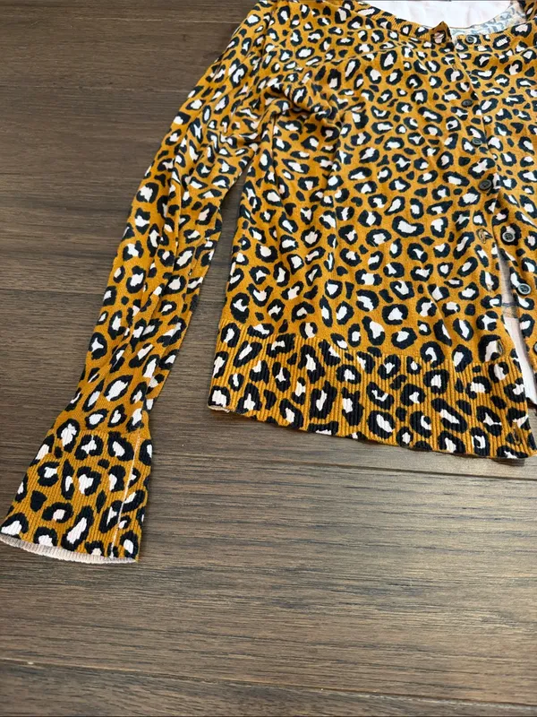 Old Navy Leopard Print Cardigan Size Small - C54-047 - Image 4