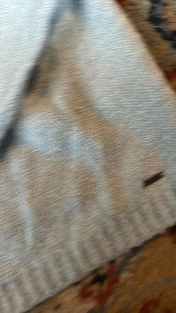 Hollister Pale Green Sweater - Image 4