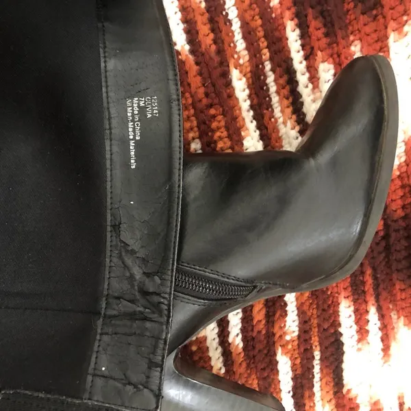 Black Subversive manmade leather knee-high boots chuny heels Gothic Grunge Retro Y2K Size 7M - Image 4