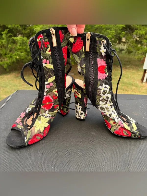 Liliana Chasity Floral Embroidered Mesh Peep Toe Lace Up Booties Black Size 10 - Image 6