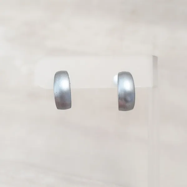 Vintage Clip On Earrings 0.75" Matte Silver Tone Simple Classic Hoops - Image 2